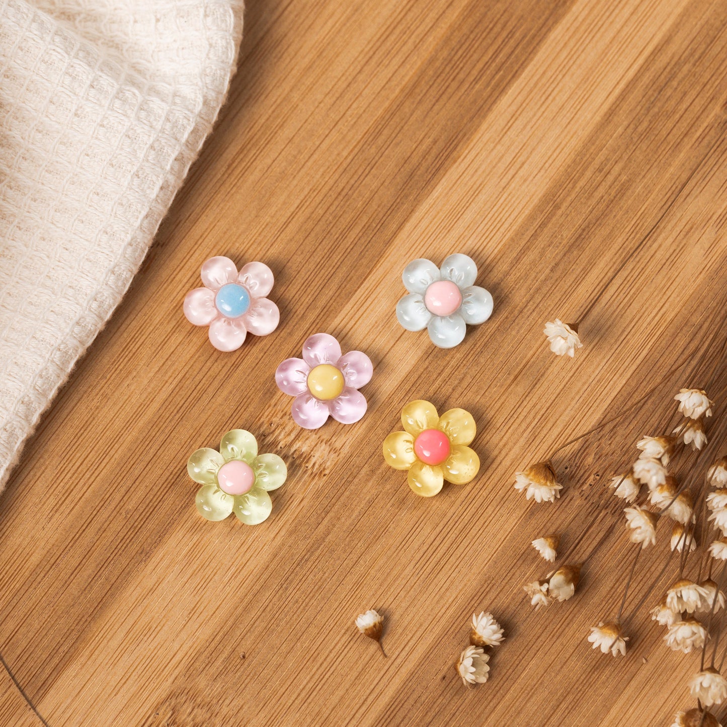 5pcs Mini Translucent Flowers Magnets
